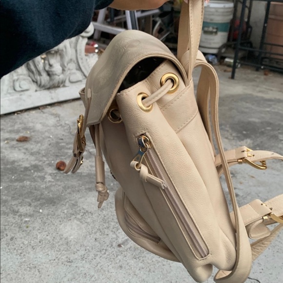 Versace vintage crème color mini backpack - Picture 14 of 14